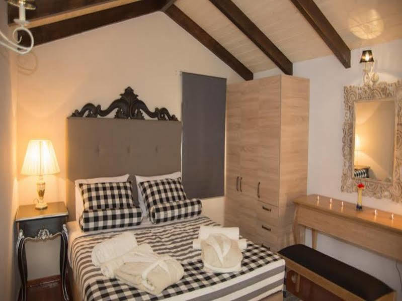 Porto Enetiko Suites Rethymno Exterior foto